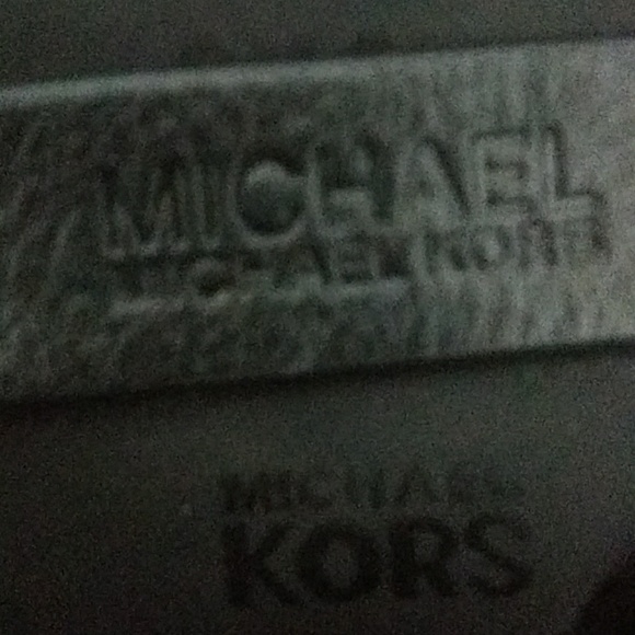 Michael Kors Signature Black Satchel Purse - Picture 5 of 6